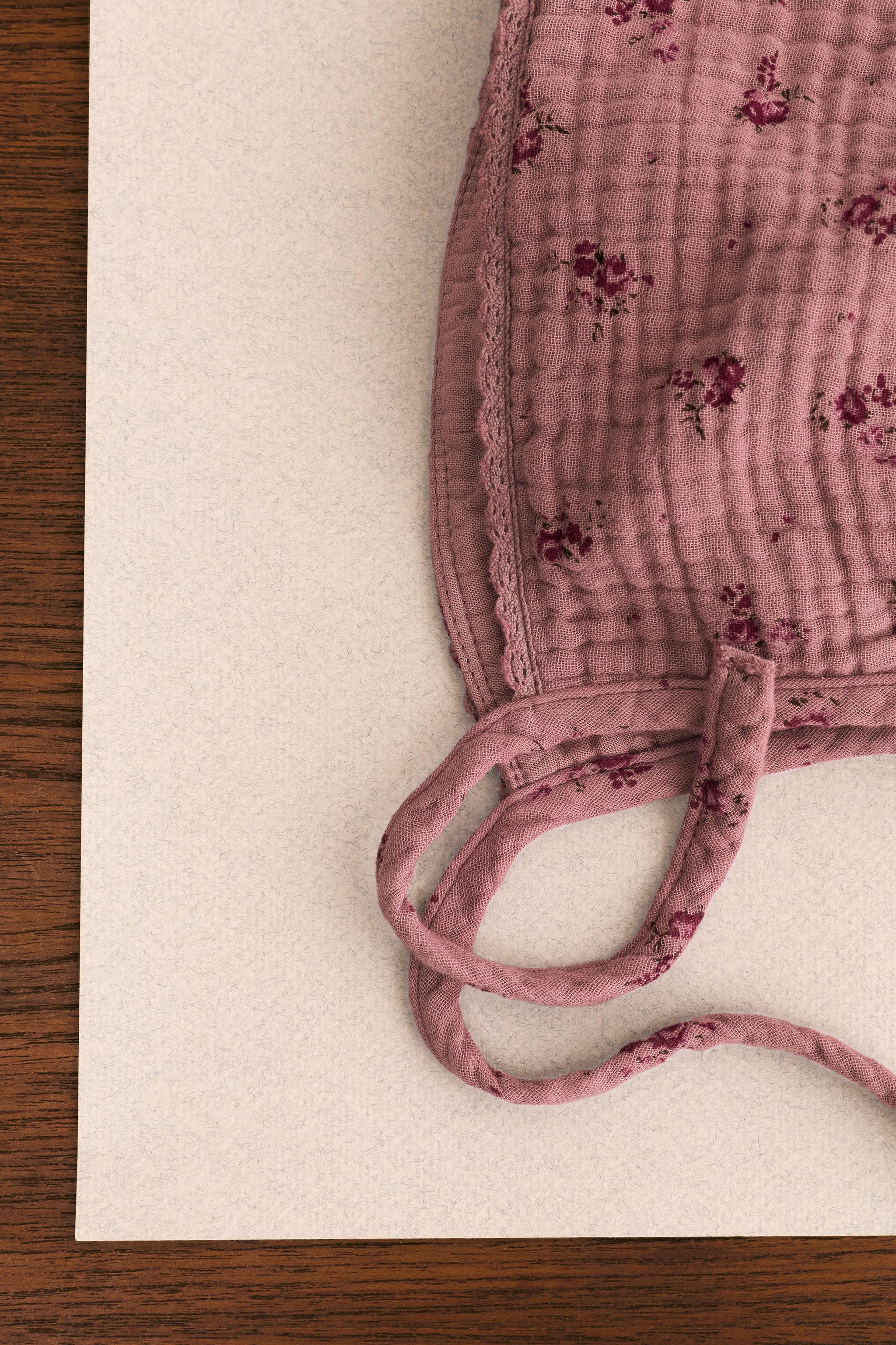 ZARA TIMELESS - BONNET TEXTURÉ À FLEURS